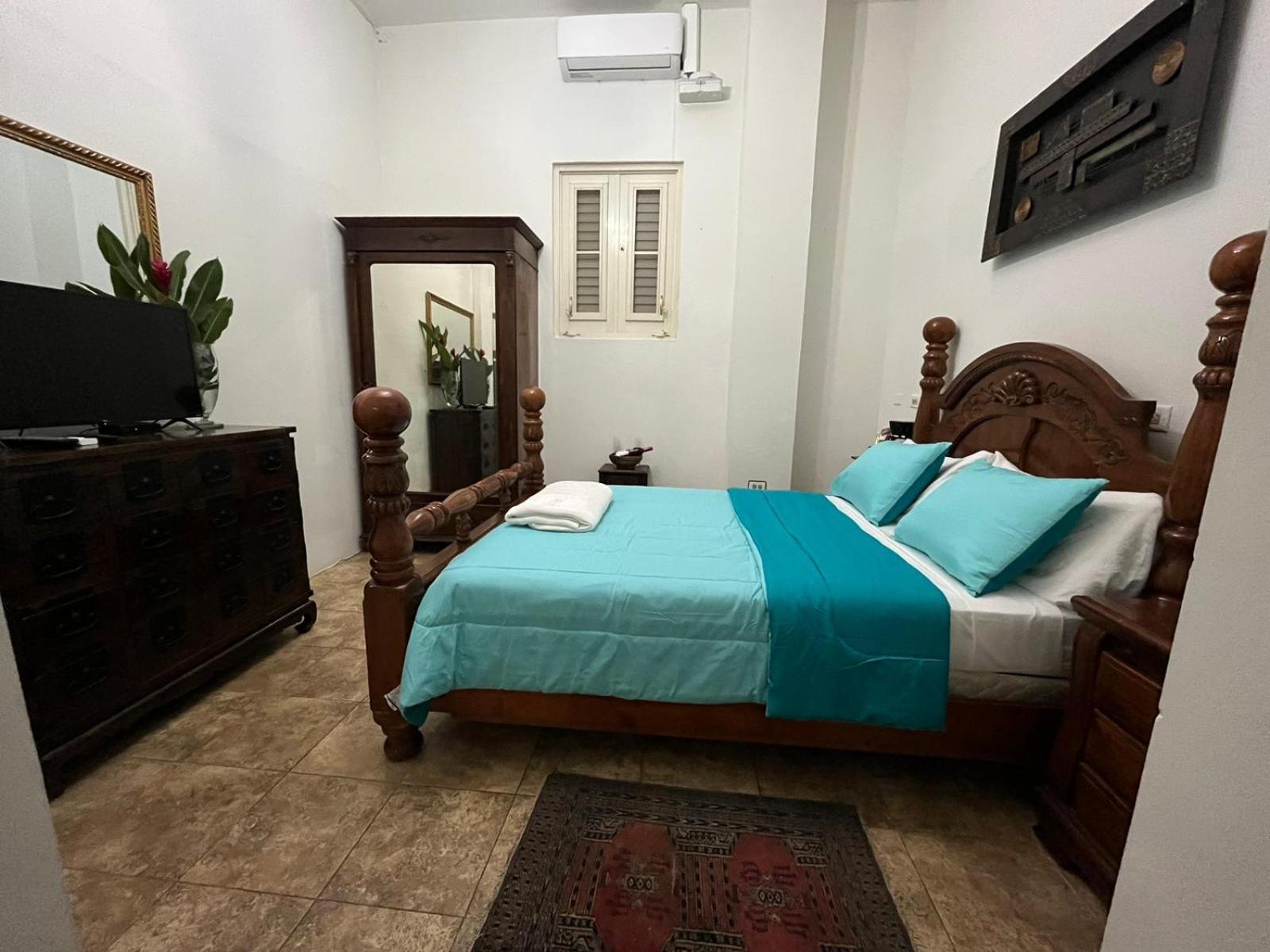 Hotel Libertad Lares Экстерьер фото
